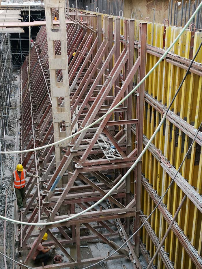 贛深鐵(tiě)路(lù)東(dōng)莞南(nán)站(zhàn)